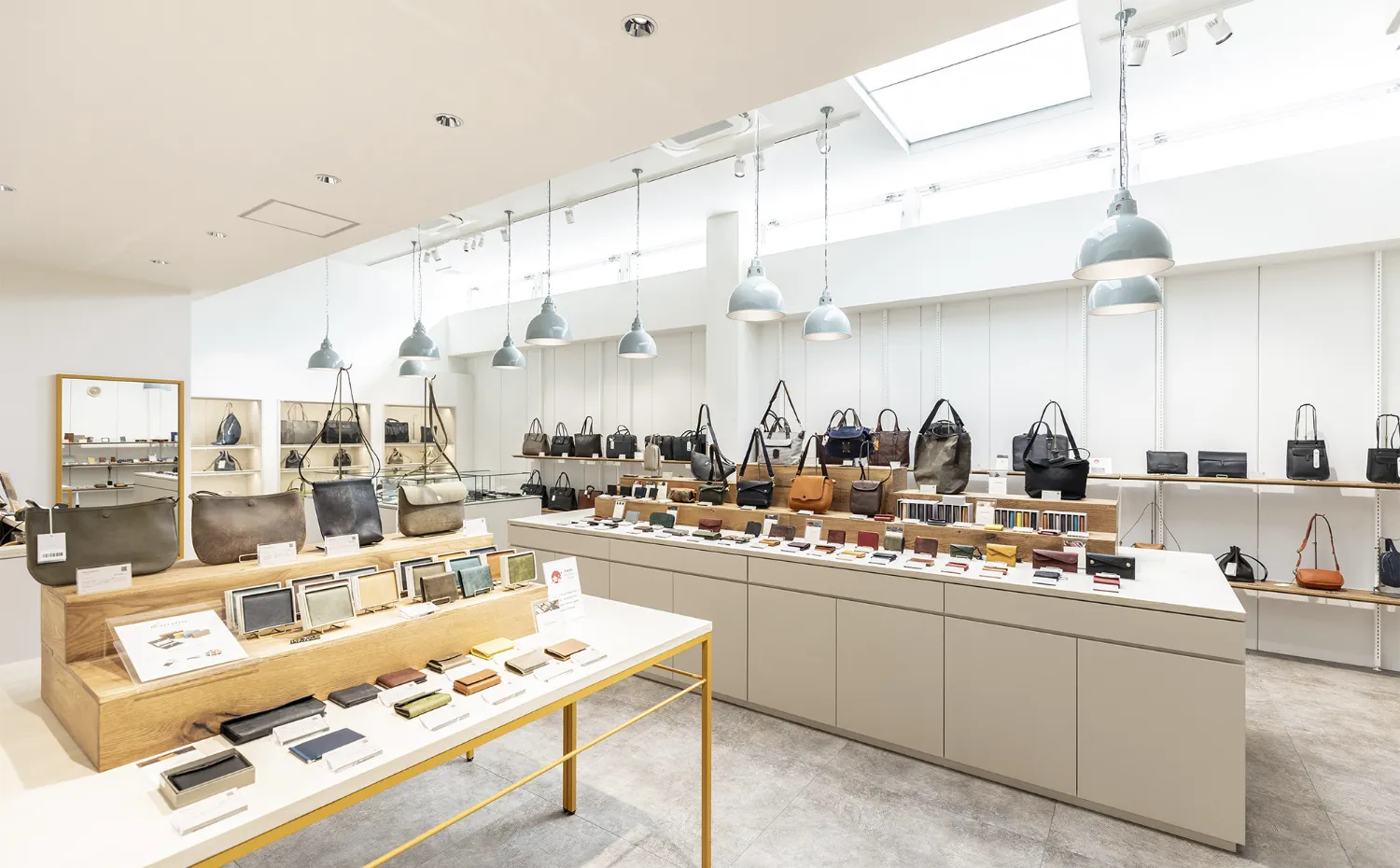 財布やバッグ・鞄の雑貨屋｜フリースピリッツ京都店